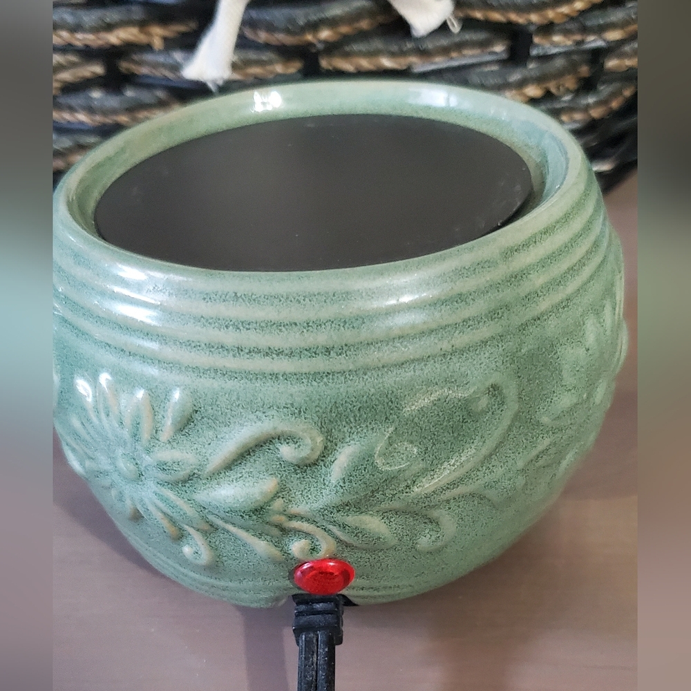 Yankee Candle Green Ceramic Tart Warmer - Picture 4 of 6
